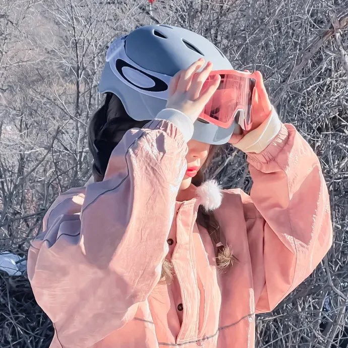 爱在初春惊变时